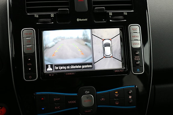 Nissan Leaf 17 of 27