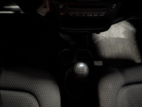 Toyota Yaris Verso 16 of 25