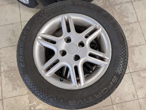 Toyota Yaris Verso 19 of 25