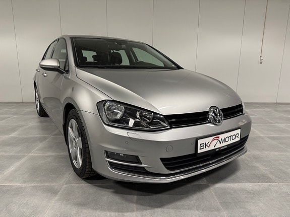 Volkswagen Golf VII 5 of 5