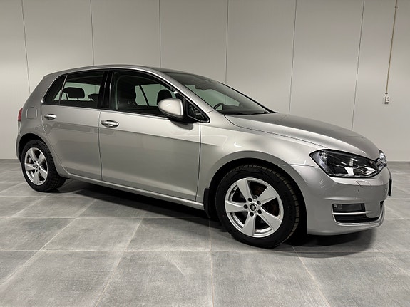 Volkswagen Golf VII 3 of 5