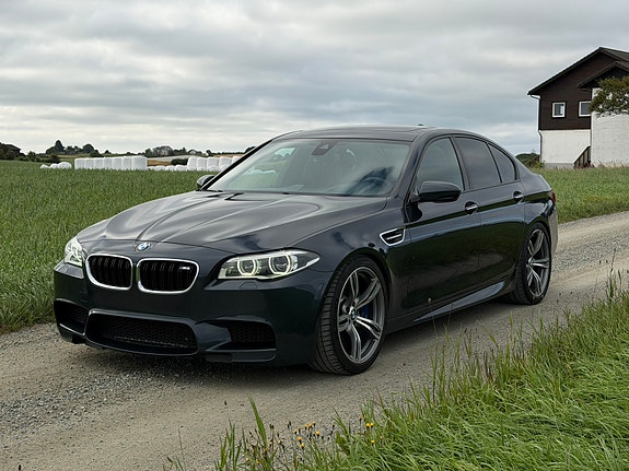 BMW M5 4 of 26