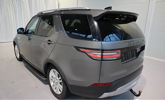 Land Rover Discovery 4 of 30