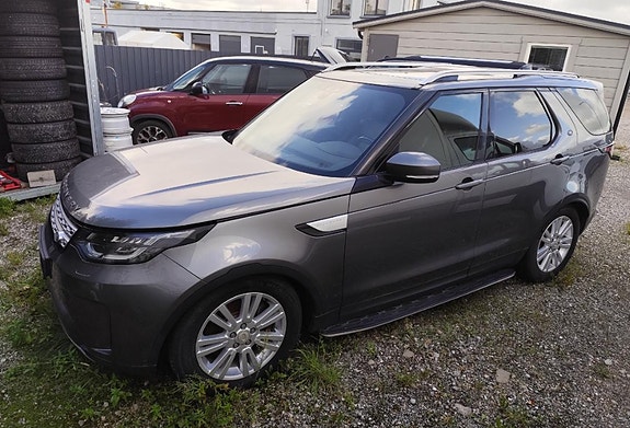 Land Rover Discovery 25 of 30