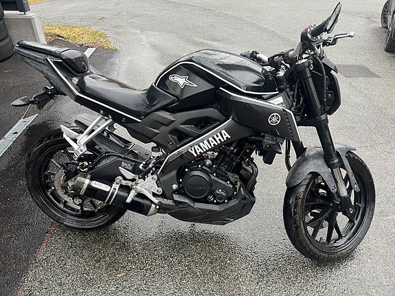 Yamaha MT-125 5 of 11