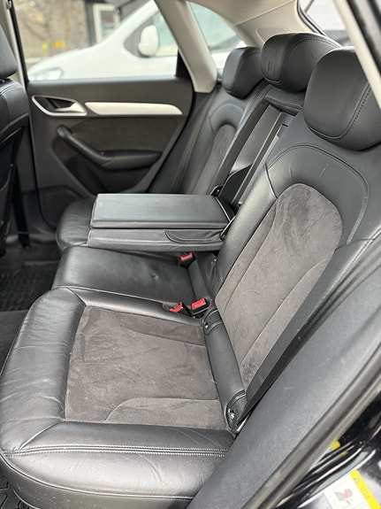 Audi Q3 11 of 30