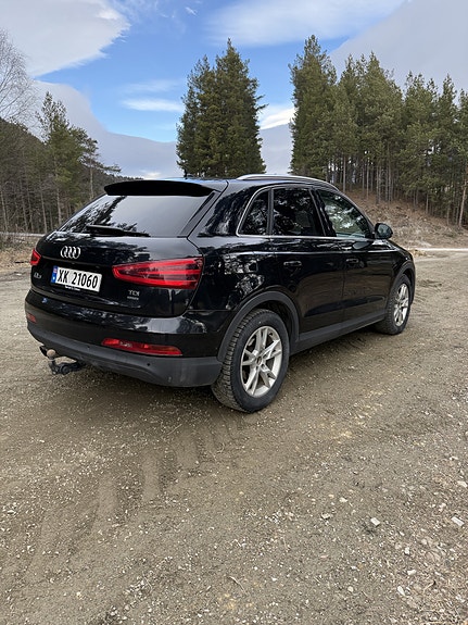 Audi Q3 6 of 30