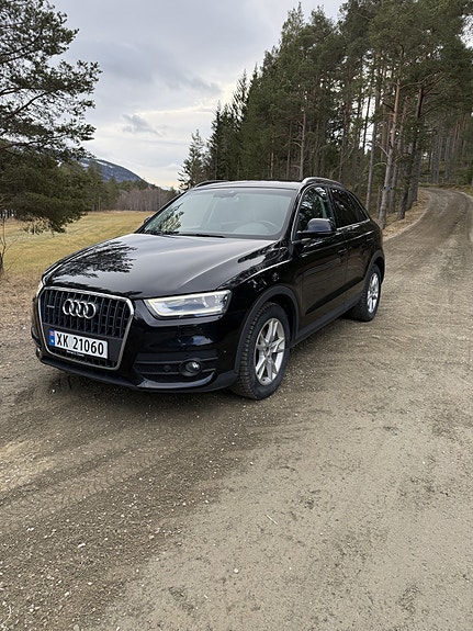 Audi Q3 2 of 30