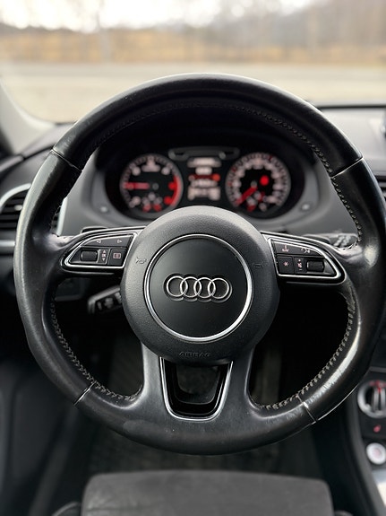 Audi Q3 21 of 30