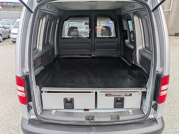 Volkswagen Caddy 17 of 22