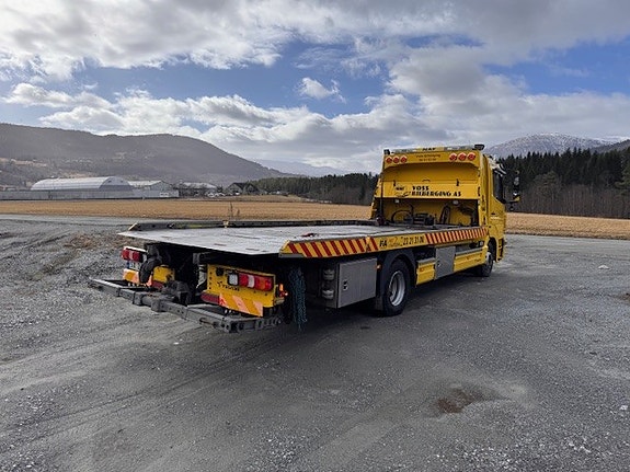 Mercedes-Benz Atego 4 of 5