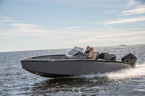 Baug Tjueen powered by 2026 Mercury F 175 L V6 - Utstillingsmodell