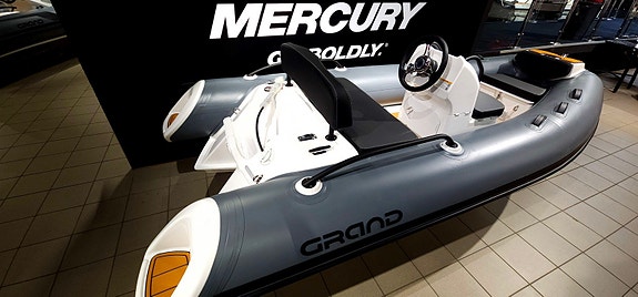 Grand 380 Golden Line Classic // Mercury F 10 (15/20) EFI // Innbytte/Finans 4 of 9