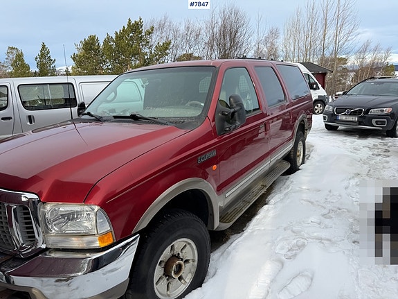 Ford Excursion