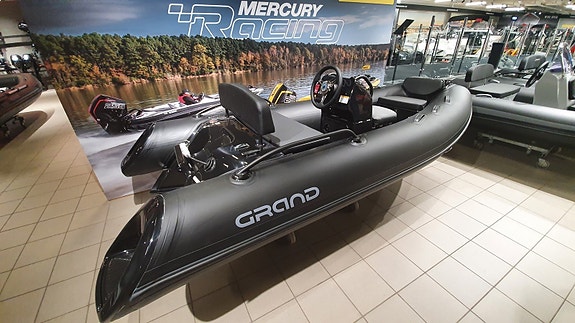 Grand 380 Ultimate Black Edition // Mercury F 20 ELPT EFI // Innbytte/Finans 5 of 11