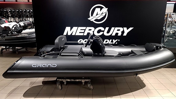 Grand 380 Ultimate Black Edition // Mercury F 20 ELPT EFI // Innbytte/Finans