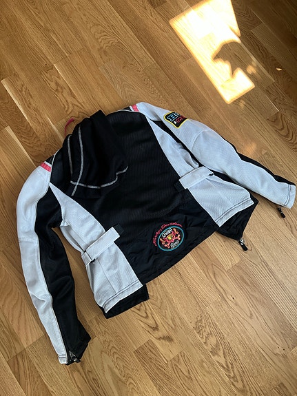 Product image 8 of 9