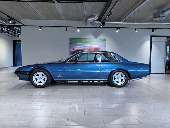 Ferrari 365 4 of 5