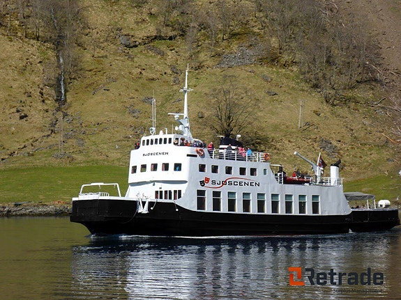 Arbeidsbåt fjord cruise resturant båt