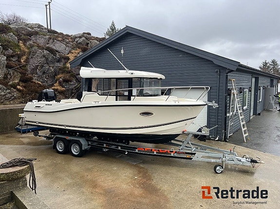 QUICKSILVER 755 PILOTHOUSE