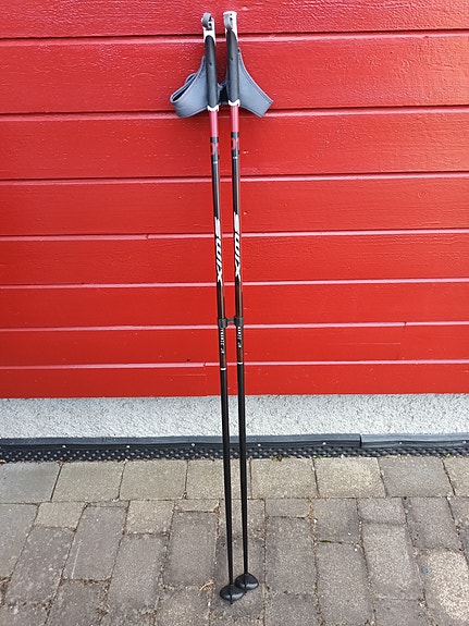 Ubrukte Swix skistaver lengde 130