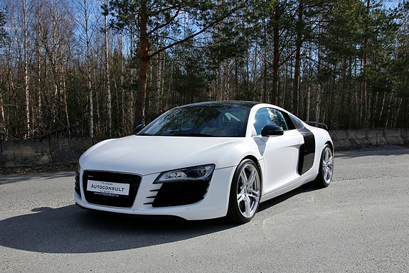 Audi R8 4 of 5
