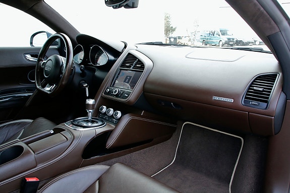 Audi R8 9 of 30