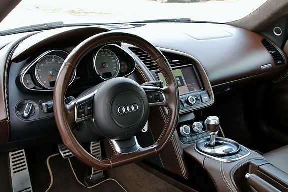 Audi R8 18 of 30