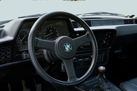 BMW 635CSi 14 of 30