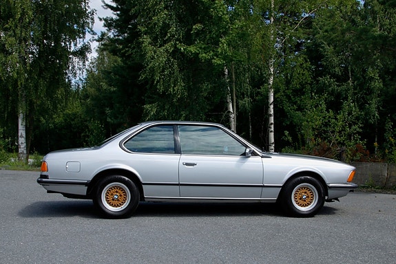 BMW 635CSi 3 of 5