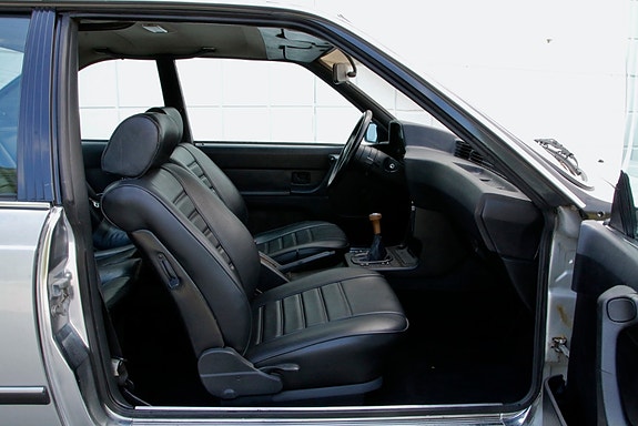 BMW 635CSi 8 of 30