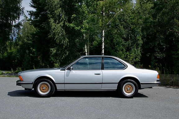 BMW 635CSi 2 of 5