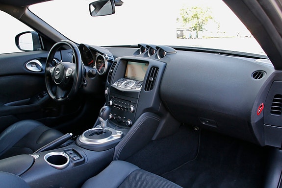 Nissan 370z 9 of 30