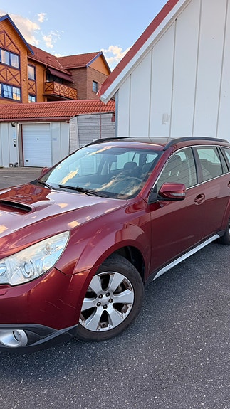 Subaru Outback 2 of 25