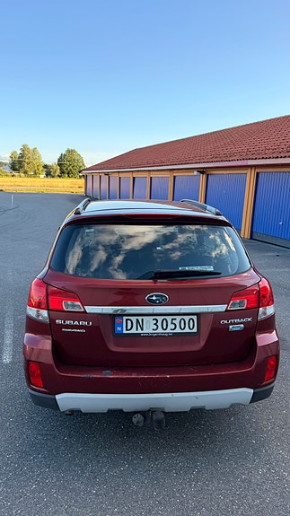 Subaru Outback 6 of 25