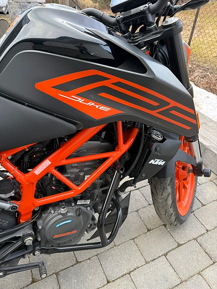 KTM 125 Duke 8 of 11