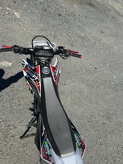 Yamaha WR 125 R 8 of 18