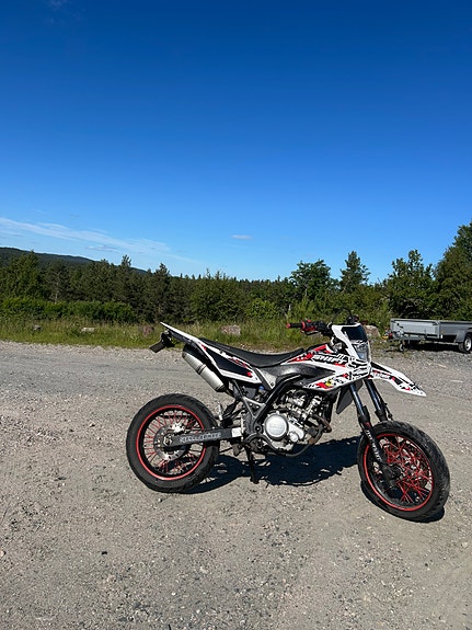 Yamaha WR 125 R 18 of 18