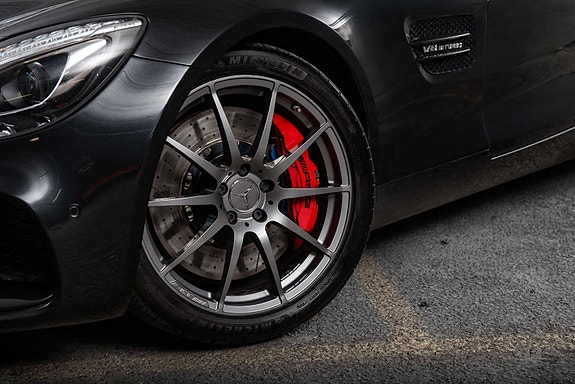 Mercedes-Benz AMG GT S 17 of 30