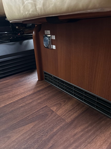 Carthago CHIC E-LINE I50 Linerclass 3 Aksel 12 of 30