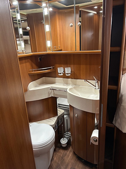 Carthago CHIC E-LINE I50 Linerclass 3 Aksel 24 of 30