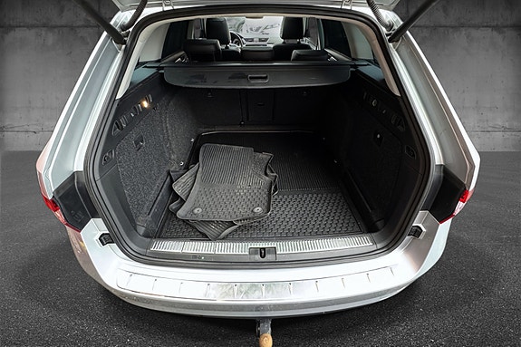 Skoda Superb 17 of 30