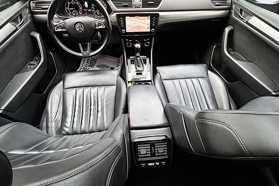 Skoda Superb 9 of 30