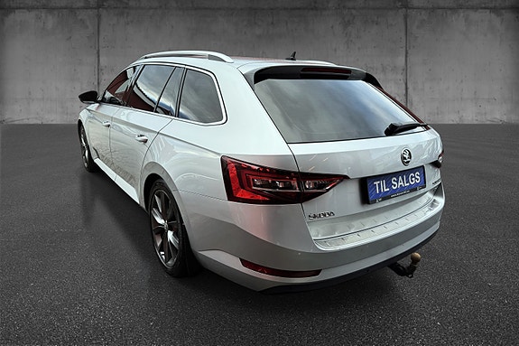 Skoda Superb 6 of 30