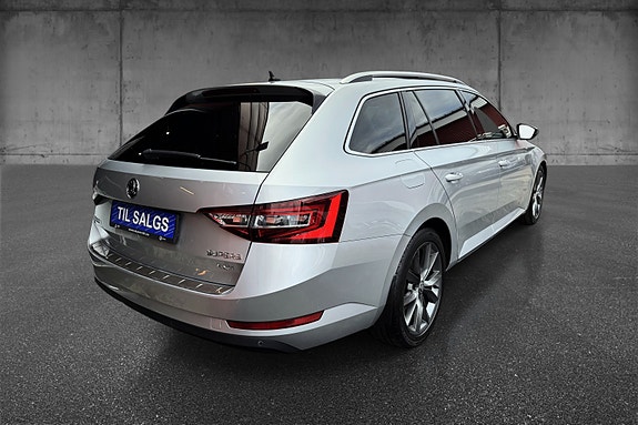 Skoda Superb 5 of 5