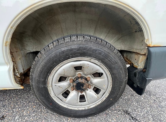 Toyota HiAce 14 of 19