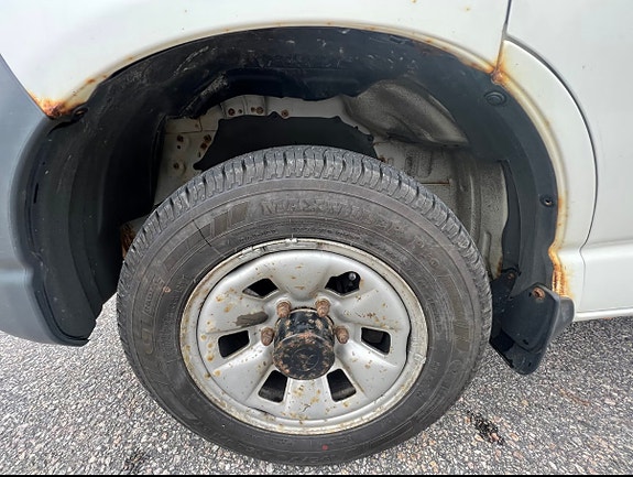 Toyota HiAce 13 of 19