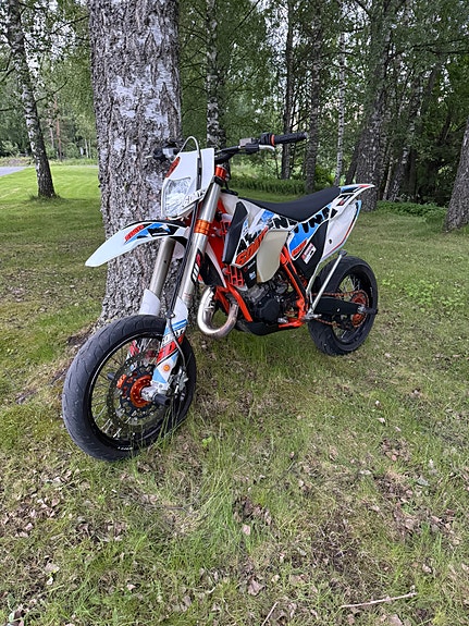 KTM 125 EXC 6 of 10