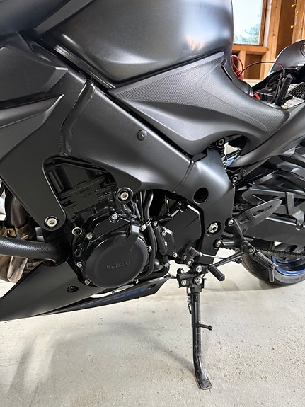 Suzuki GSX-S1000Z 3 of 5
