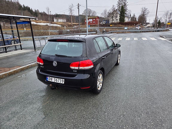 Volkswagen Golf VI 3 of 5